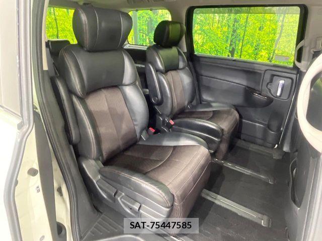 Nissan ELGRAND 2016-07 6904725-8