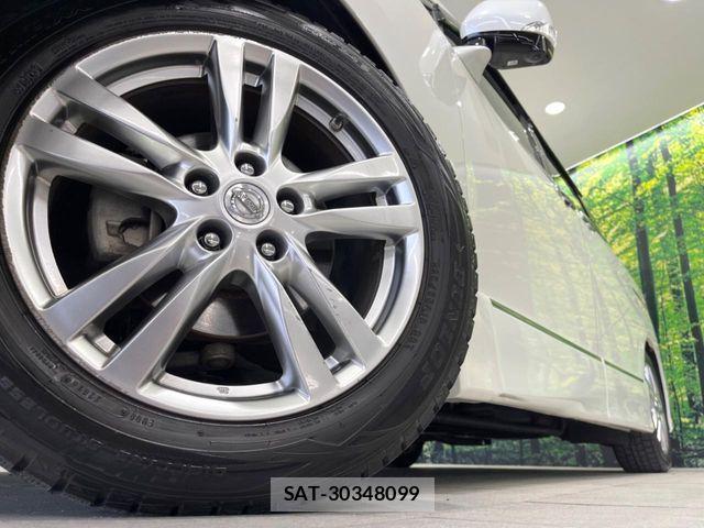 Nissan ELGRAND 2013-01 6993378-12