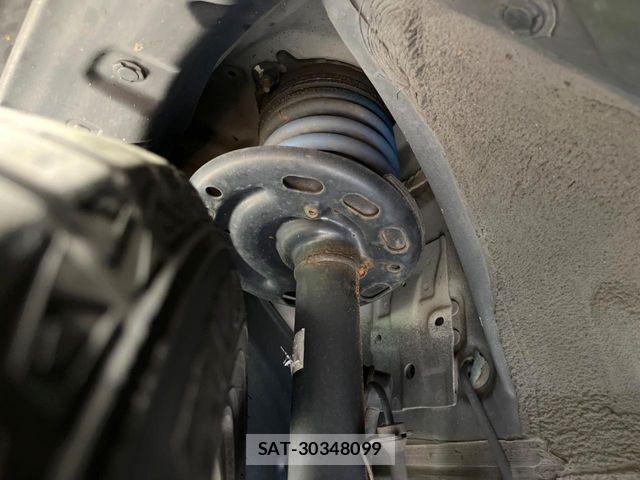 Nissan ELGRAND 2013-01 6993378-19