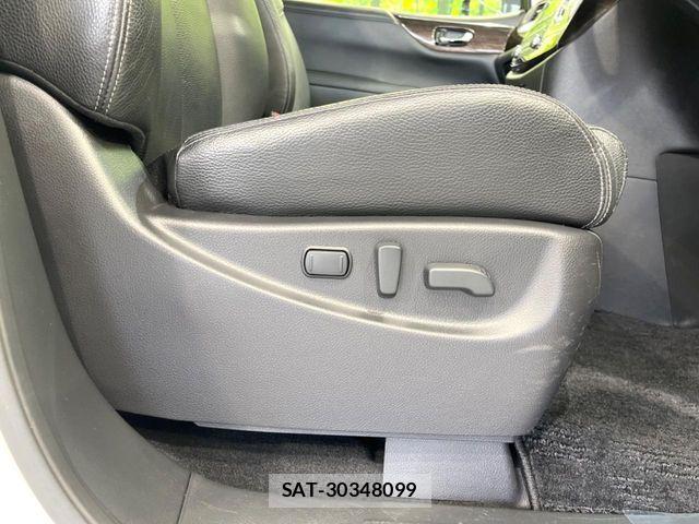 Nissan ELGRAND 2013-01 6993378-4