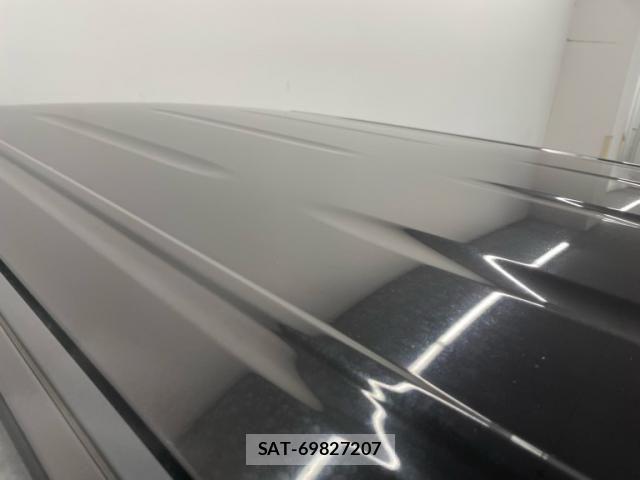 Nissan ELGRAND 2019-06 6993371-13