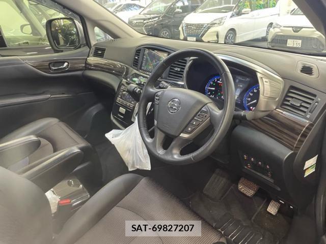 Nissan ELGRAND 2019-06 6993371-15