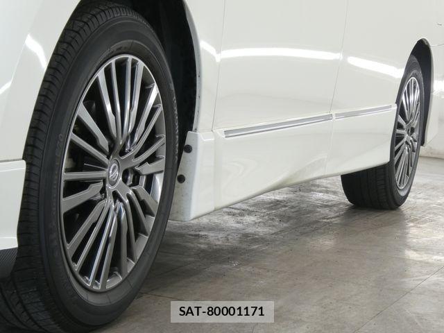 Nissan ELGRAND 2016-06 7020409-10