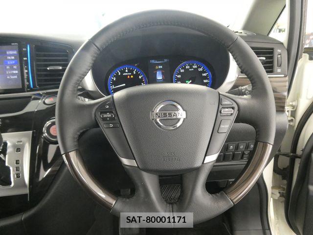 Nissan ELGRAND 2016-06 7020409-18