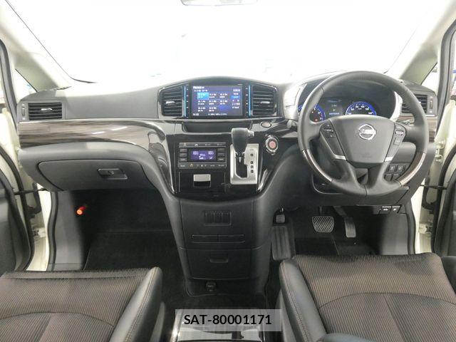 Nissan ELGRAND 2016-06 7020409-2