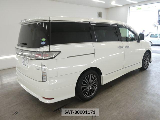 Nissan ELGRAND 2016-06 7020409-4