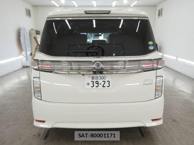 Nissan ELGRAND 2016-06 7020409-5