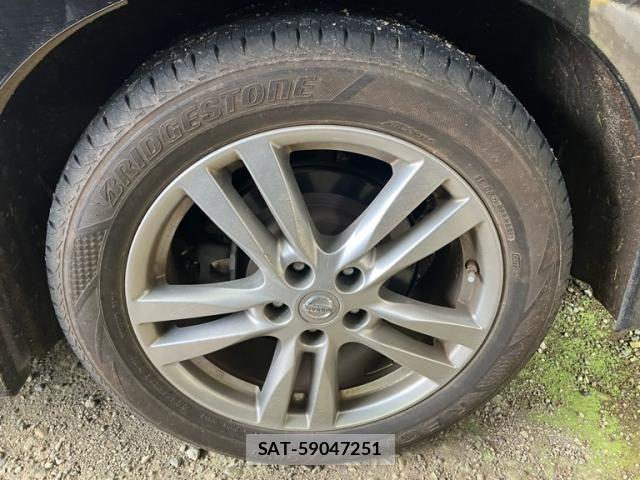 Nissan ELGRAND 2011-09 7058409-9
