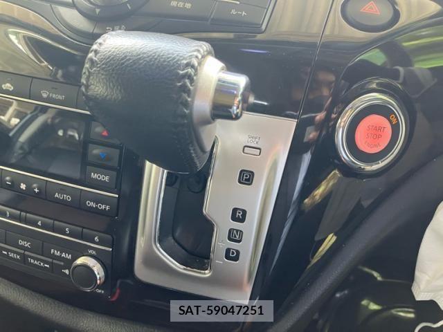 Nissan ELGRAND 2011-09 7058409-21