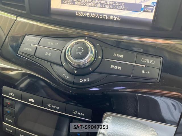 Nissan ELGRAND 2011-09 7058409-23