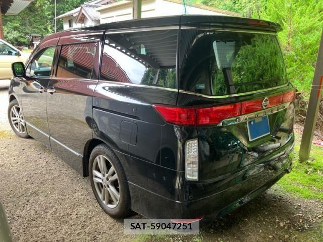 Nissan ELGRAND 2011-09 7058409-3