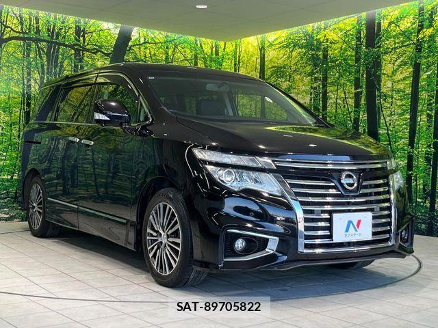 Nissan ELGRAND 2015-10 7058402-16
