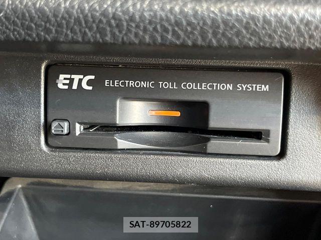 Nissan ELGRAND 2015-10 7058402-6