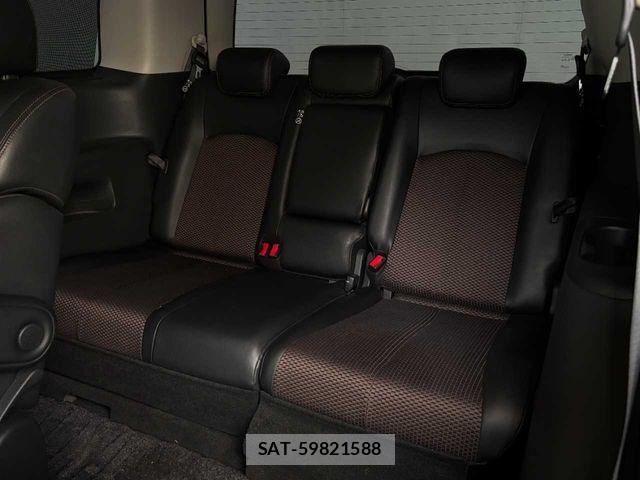 Nissan ELGRAND 2013-10 7058404-25