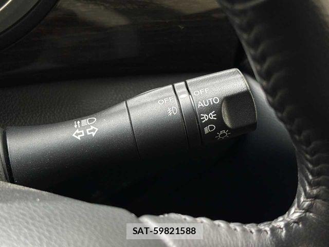 Nissan ELGRAND 2013-10 7058404-7