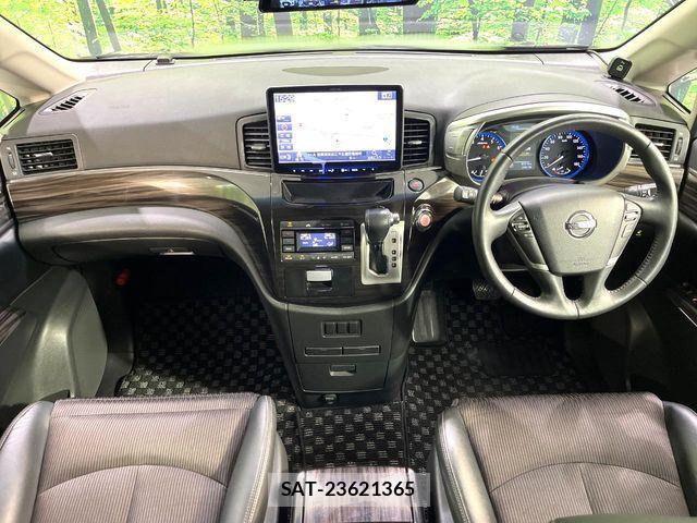 Nissan ELGRAND 2018-12 7058398-1