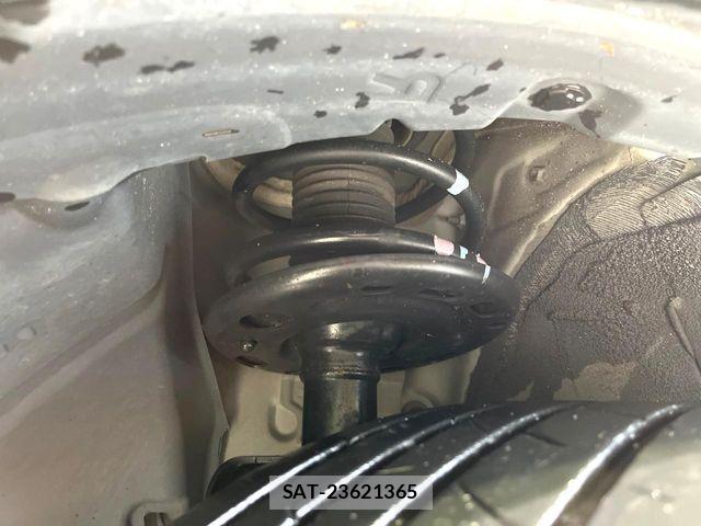 Nissan ELGRAND 2018-12 7058398-19
