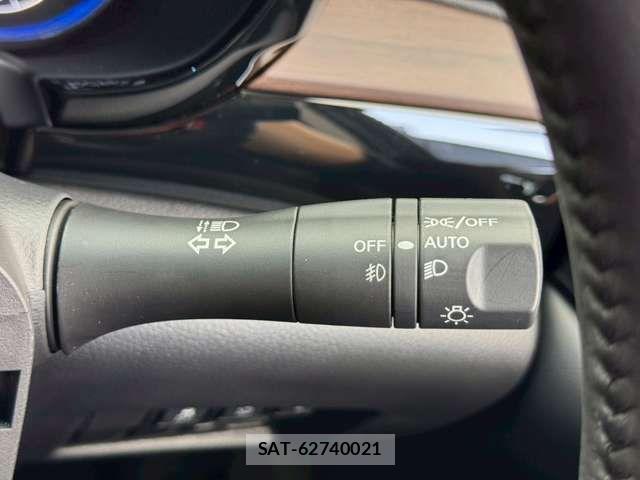 Nissan ELGRAND 2025-07 7058396-12