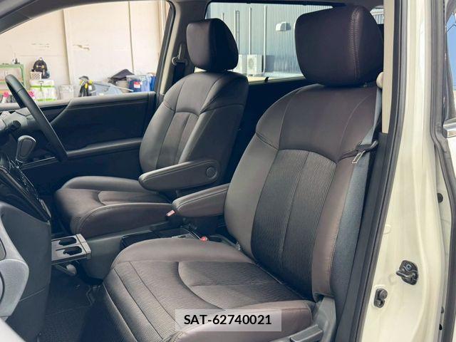 Nissan ELGRAND 2025-07 7058396-15
