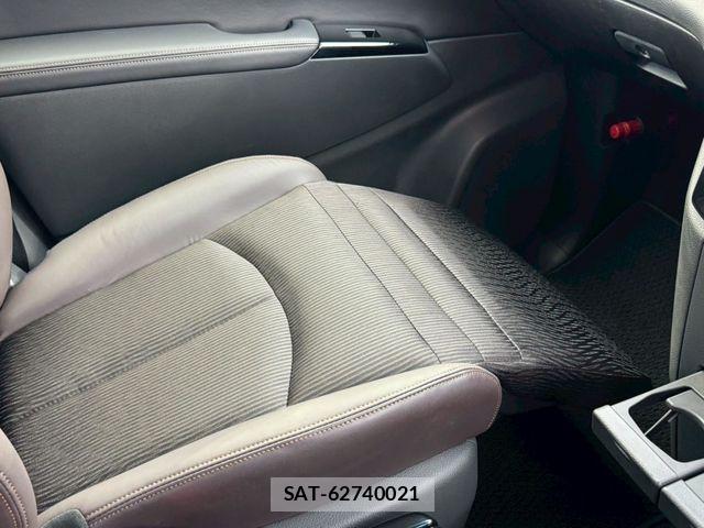 Nissan ELGRAND 2025-07 7058396-19