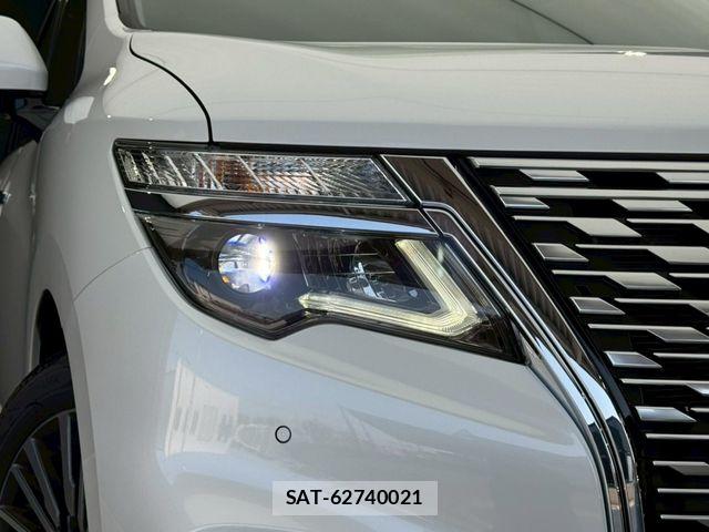 Nissan ELGRAND 2025-07 7058396-24