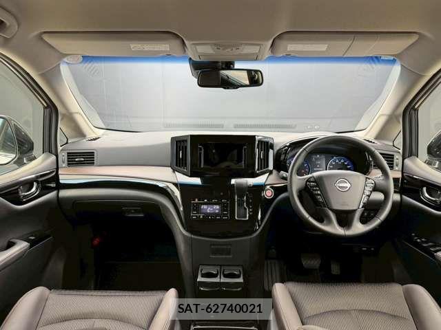 Nissan ELGRAND 2025-07 7058396-2