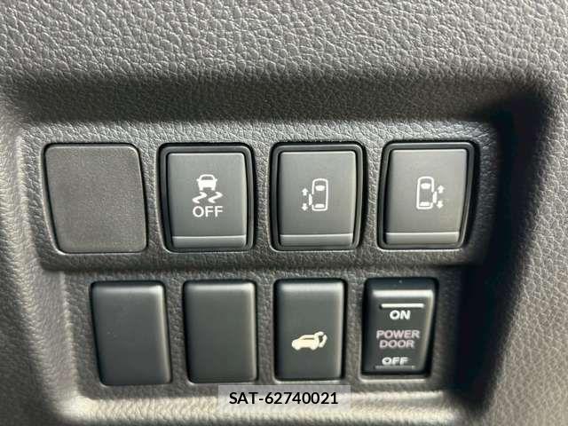 Nissan ELGRAND 2025-07 7058396-4
