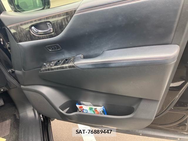Nissan ELGRAND 2014-01 7058408-11