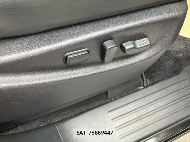 Nissan ELGRAND 2014-01 7058408-13
