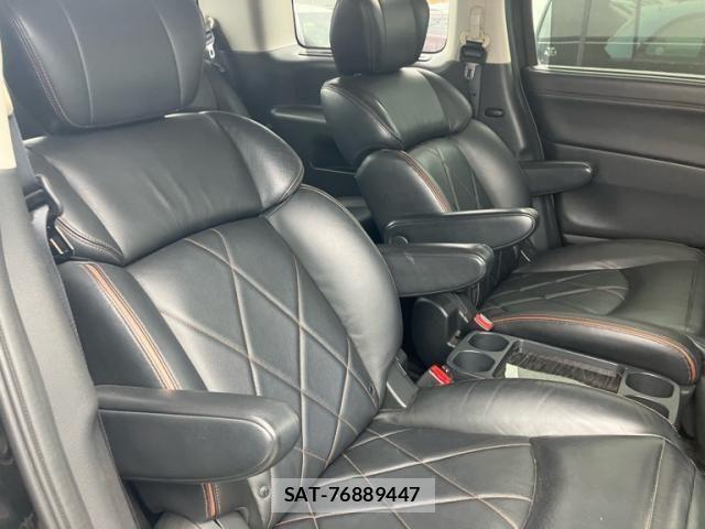 Nissan ELGRAND 2014-01 7058408-14
