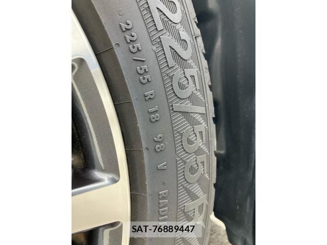 Nissan ELGRAND 2014-01 7058408-3