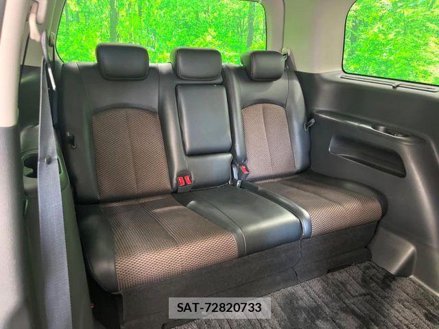 Nissan ELGRAND 2012-03 7058407-11