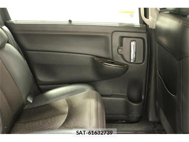 Nissan ELGRAND 2015-12 7218086-29