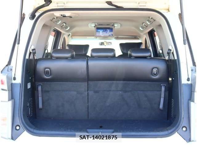Nissan ELGRAND 2012-02 7218069-10