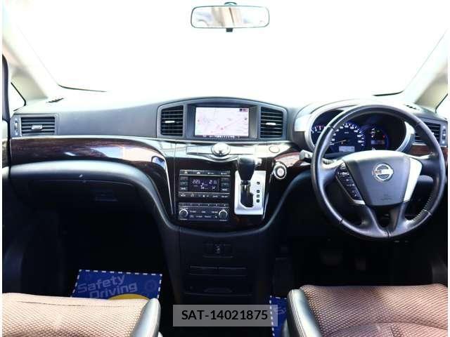 Nissan ELGRAND 2012-02 7218069-1