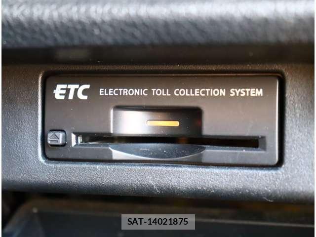 Nissan ELGRAND 2012-02 7218069-24