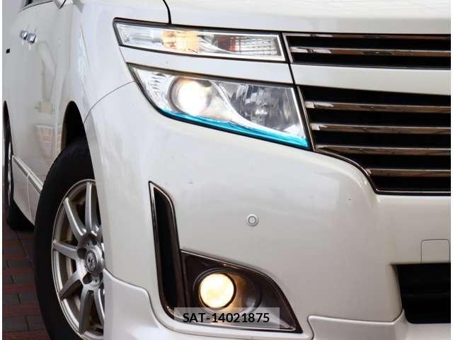 Nissan ELGRAND 2012-02 7218069-26