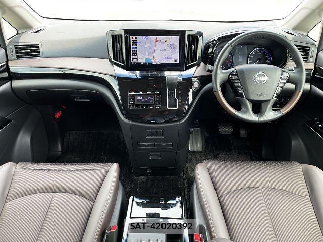 Nissan ELGRAND 2021-02 7218091-1