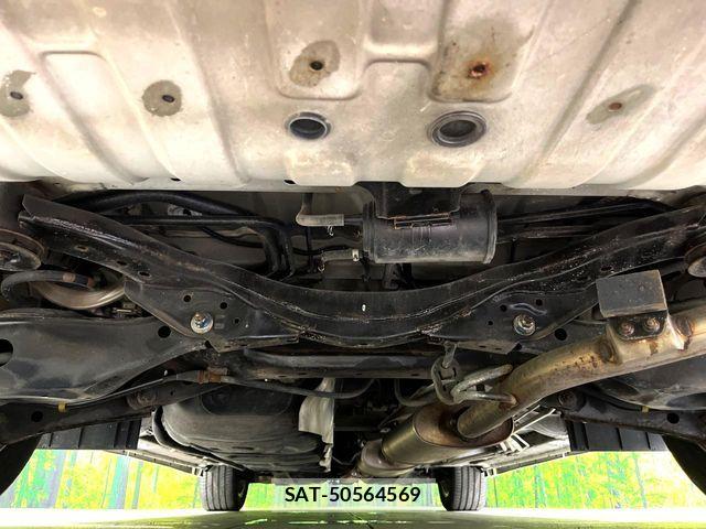 Nissan ELGRAND 2017-09 7218089-18