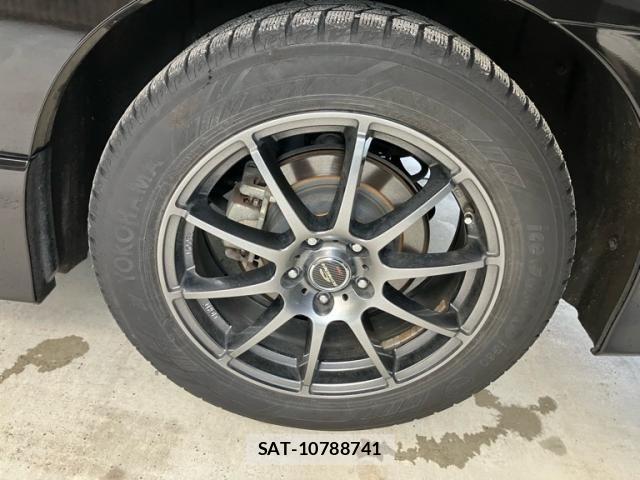 Nissan ELGRAND 2018-08 7218095-10