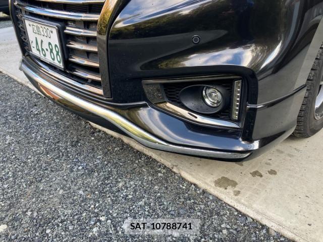 Nissan ELGRAND 2018-08 7218095-16
