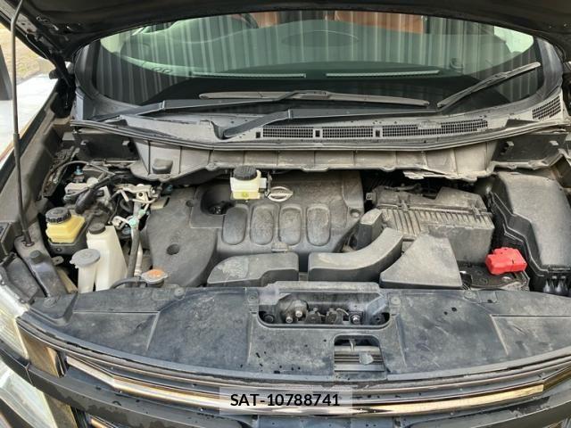 Nissan ELGRAND 2018-08 7218095-17