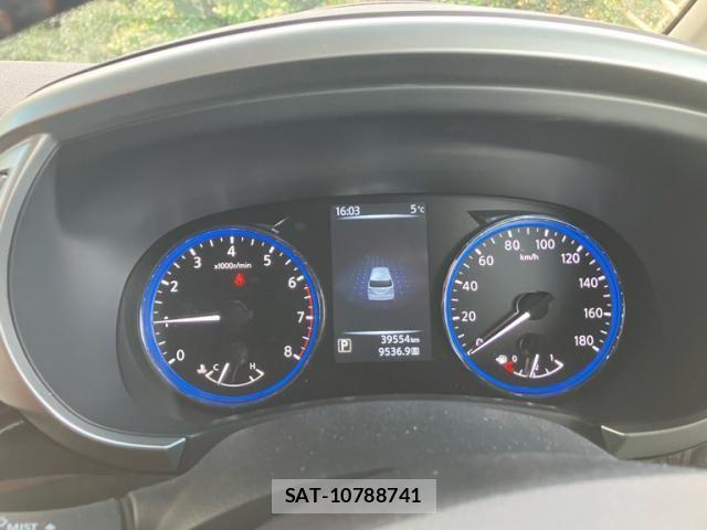 Nissan ELGRAND 2018-08 7218095-20