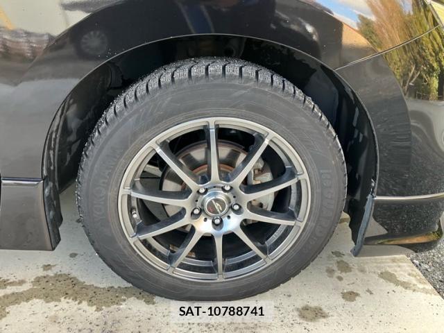 Nissan ELGRAND 2018-08 7218095-8
