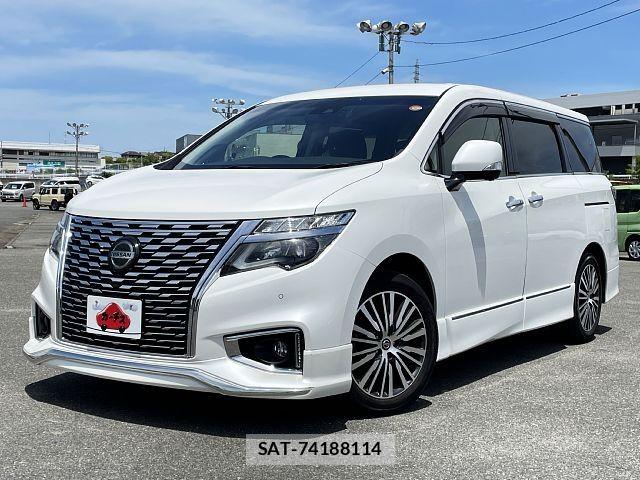 Nissan ELGRAND 2021-03 7218092-0
