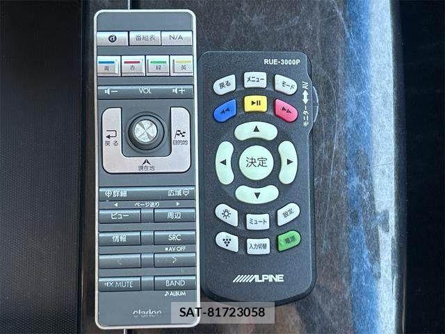 Nissan ELGRAND 2010-11 7218064-22