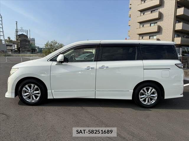 Nissan ELGRAND 2012-05 7218070-11
