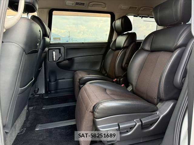 Nissan ELGRAND 2012-05 7218070-18