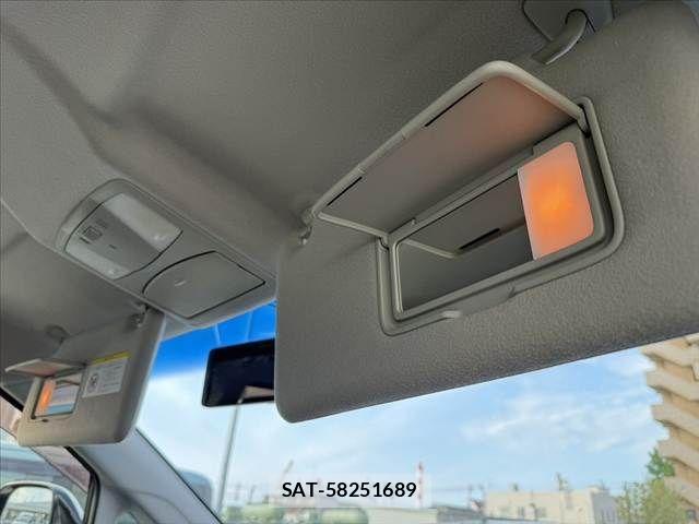 Nissan ELGRAND 2012-05 7218070-28
