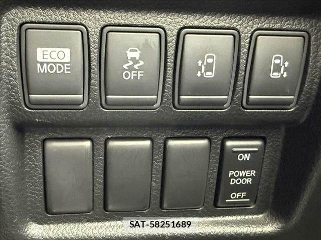 Nissan ELGRAND 2012-05 7218070-5